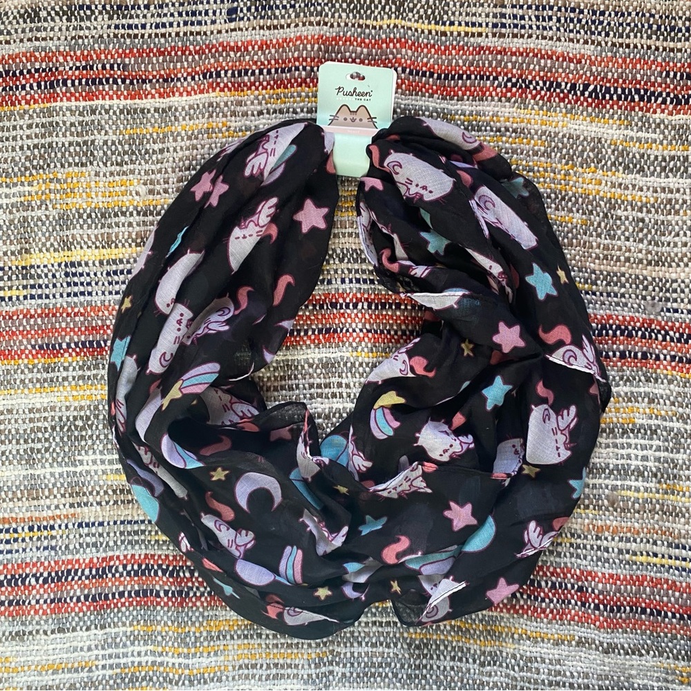 Black Pusheen Scarf